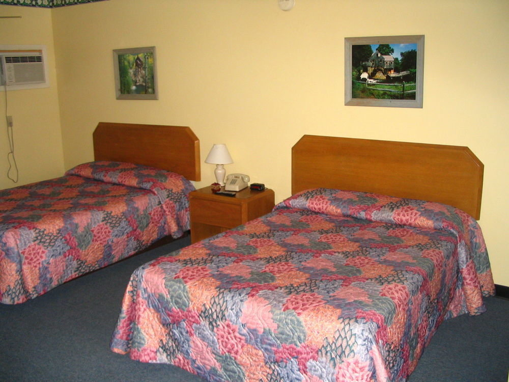 Warrensburg Inn & Suites - 6 Mi To Lake George Zewnętrze zdjęcie